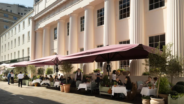 Amelie on Motcomb Street