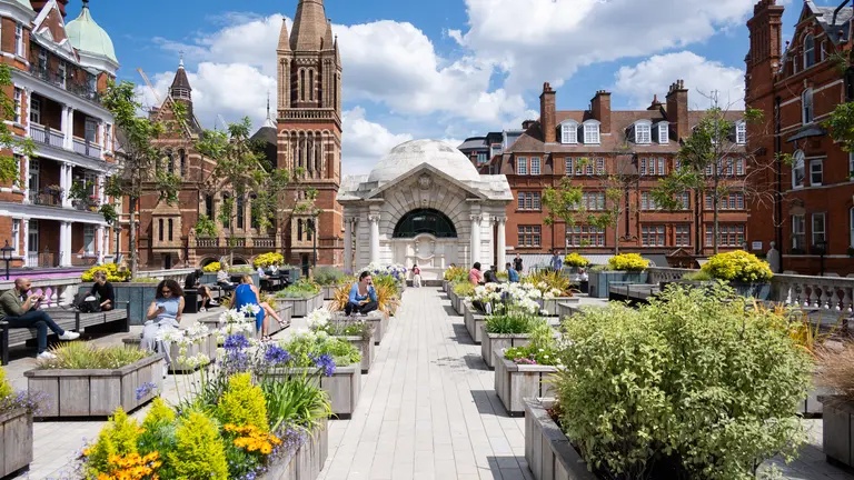 Brown Hart Gardens 
