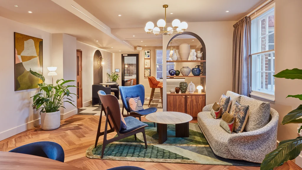 Breakout area at 35 Grosvenor Street 