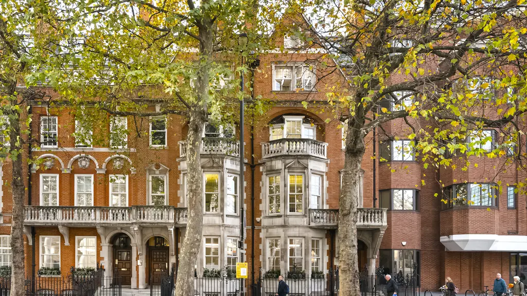 External view of the exterior of 128 Buckingham Palace Road. 