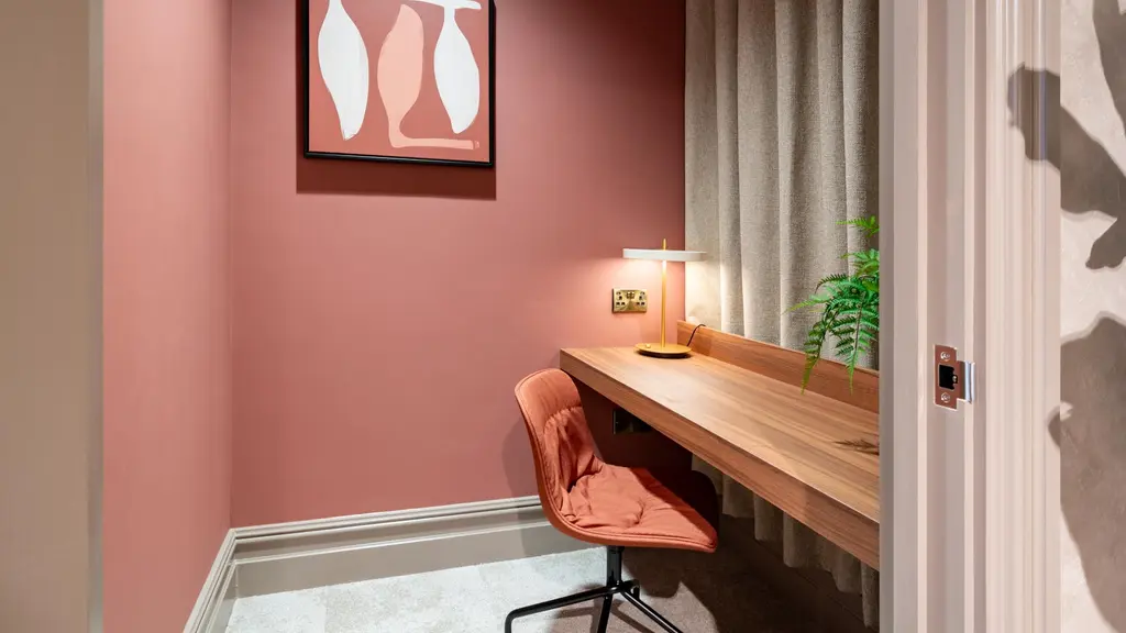 Canada House desk
