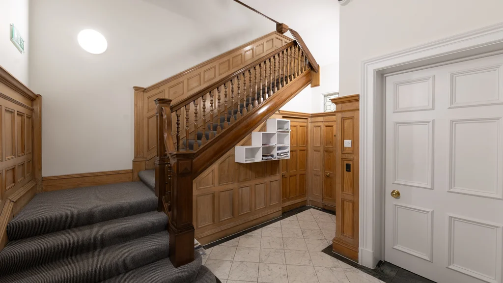 Stairs at 152 Buckingham Palace Road