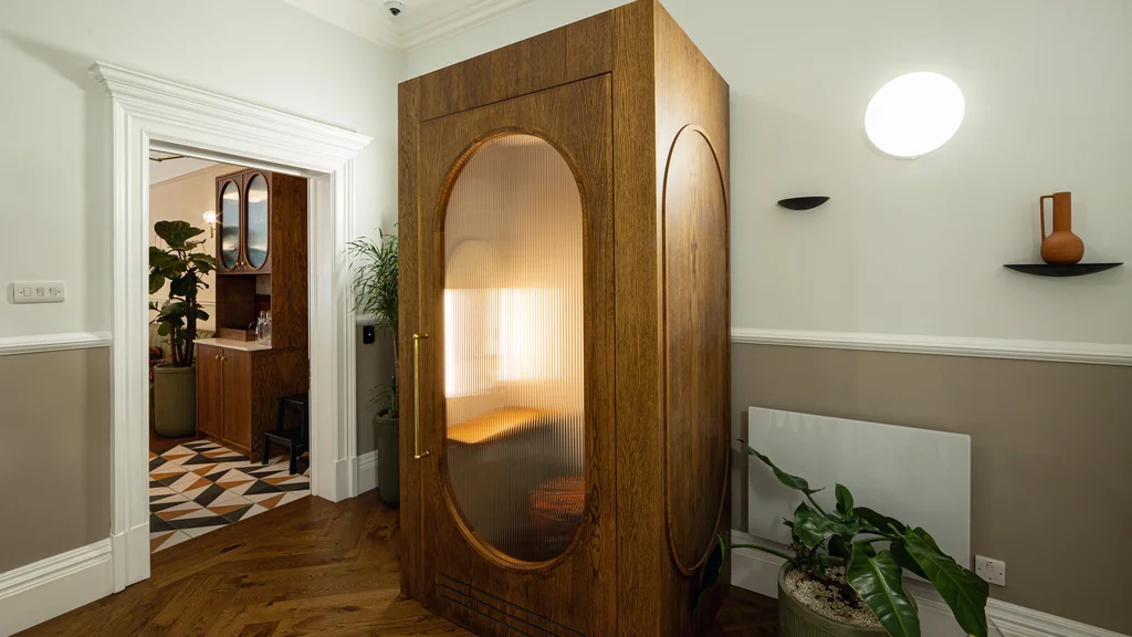 A booth 