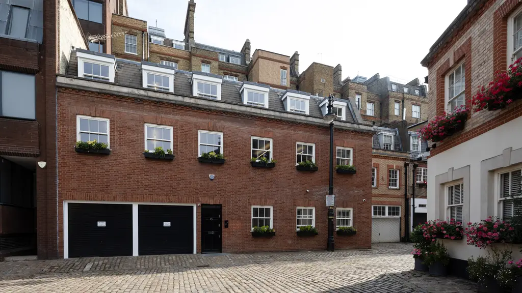 Exterior of 22 Grosvenor Gardens Mews North