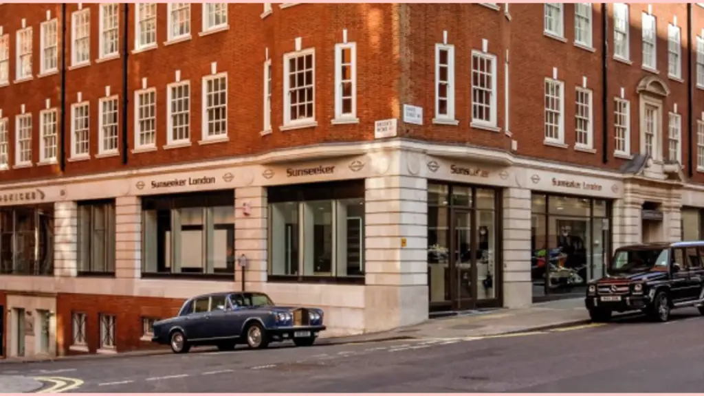 Exterior of 34 Davies Street