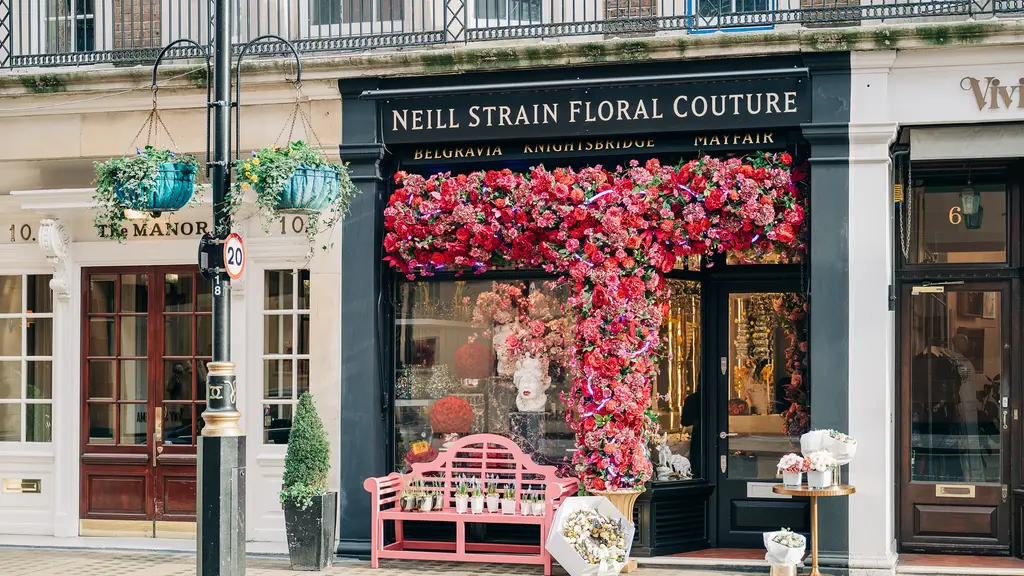 Front of Neill Strain Floral Couture