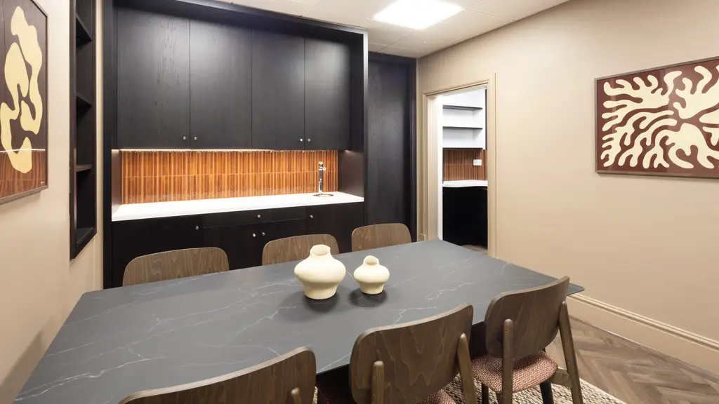 Meeting room 