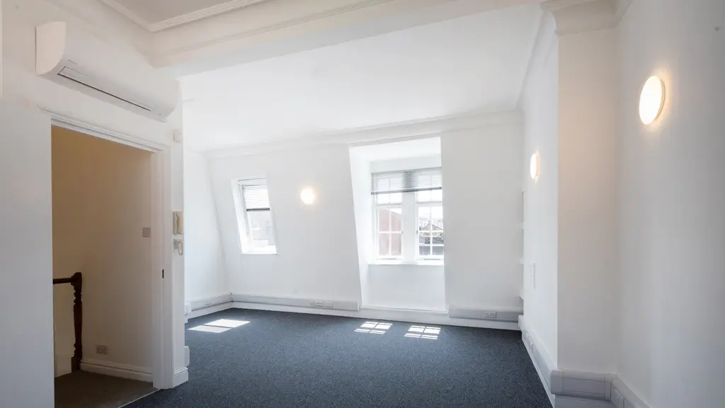 Empty office 