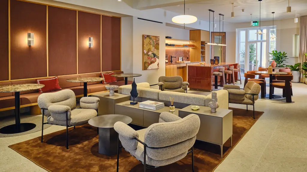 67 Grosvenor Street lounge area