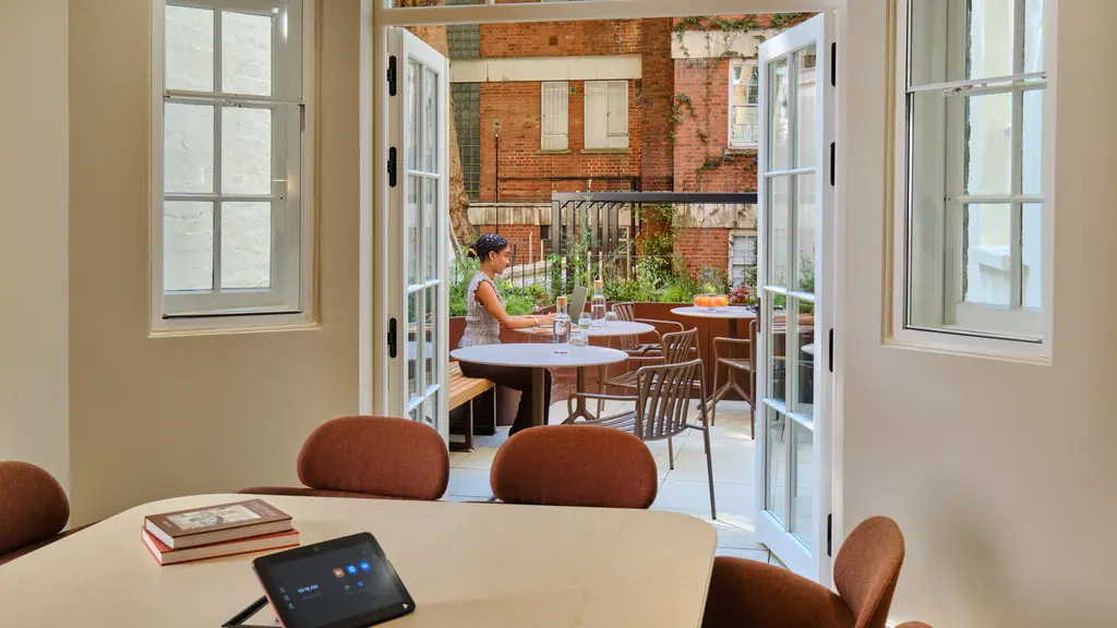 Meeting room terrace 