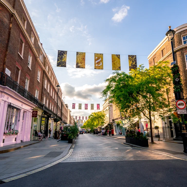 Elizabeth Street at sunset